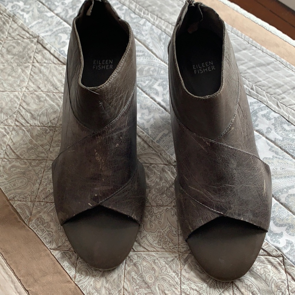 Eileen Fisher size 11 open-toe shoes, grey/green